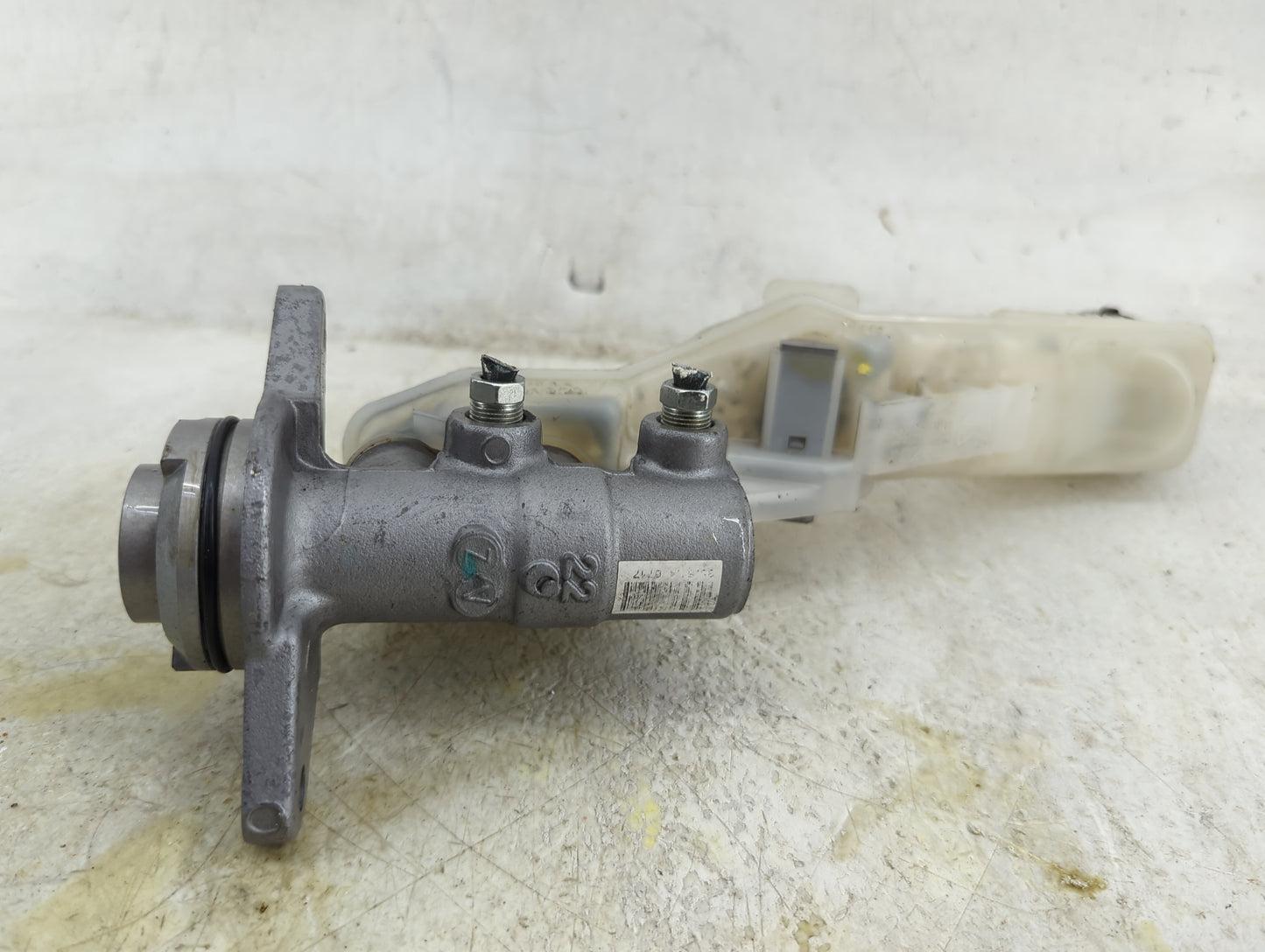 2016-2022 Mazda Cx-9 Brake Master Cylinder 1496711 - Oemusedautoparts1.com