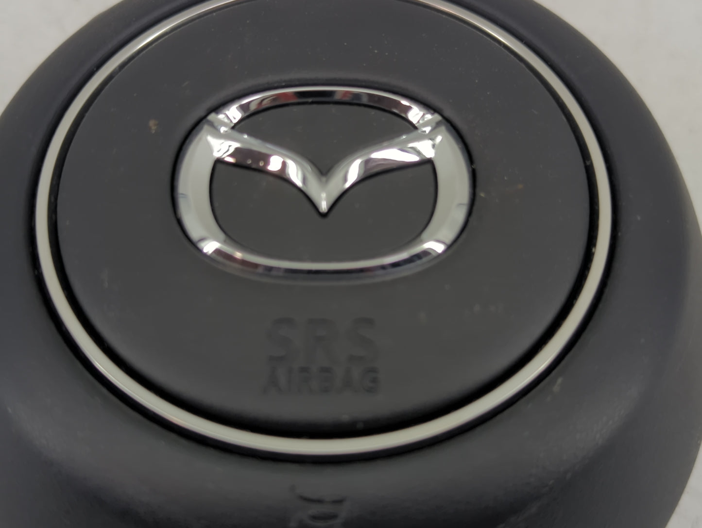 2022 Mazda Mazda3 Air Bag Driver Left Steering Wheel Mounted P/N:EM4C78SC07N 648478002A Fits Fits 2019 2020 2021 OEM Used Au