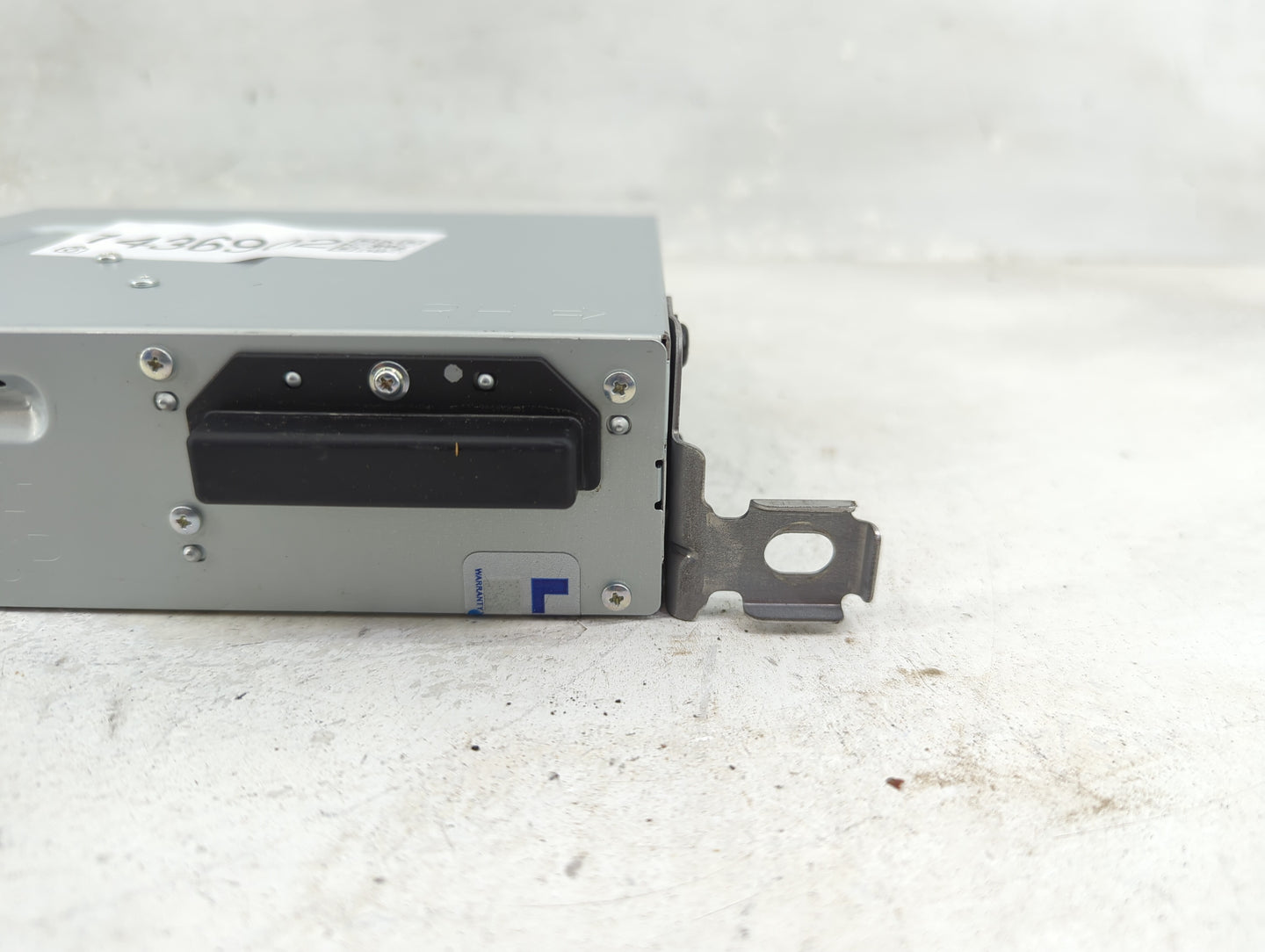 2022 Mazda Mazda3 Radio AM FM Cd Player Receiver Replacement P/N:BGMR669C0F CL-MM2BN0GQ, AM1904, ACJ932AM1904 Fits Fits 2021