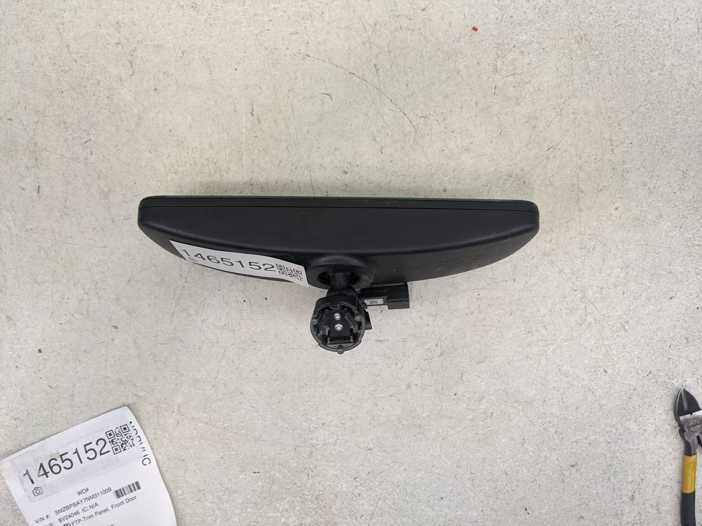 2022 Mazda Mazda3 Interior Rear View Mirror Replacement OEM P/N:043843 GNTX-1745, BDMS-89220, 625-1540-AAB Fits OEM Used Aut
