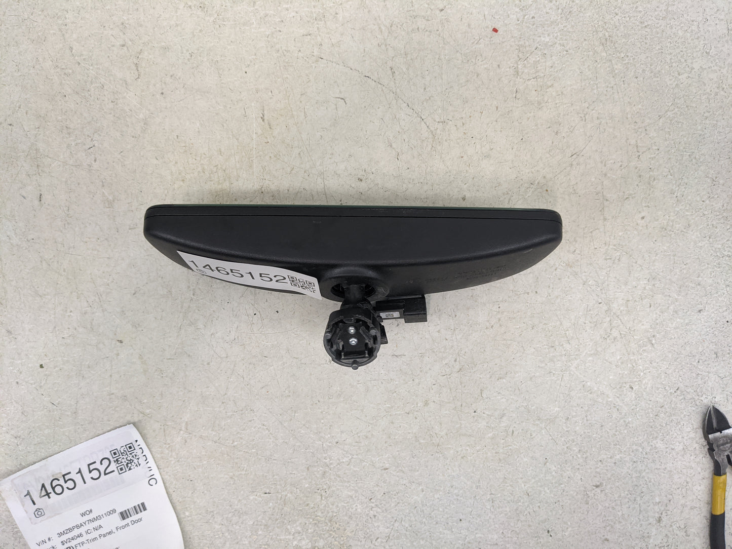 2022 Mazda Mazda3 Interior Rear View Mirror Replacement OEM P/N:043843 GNTX-1745, BDMS-89220, 625-1540-AAB Fits OEM Used Aut