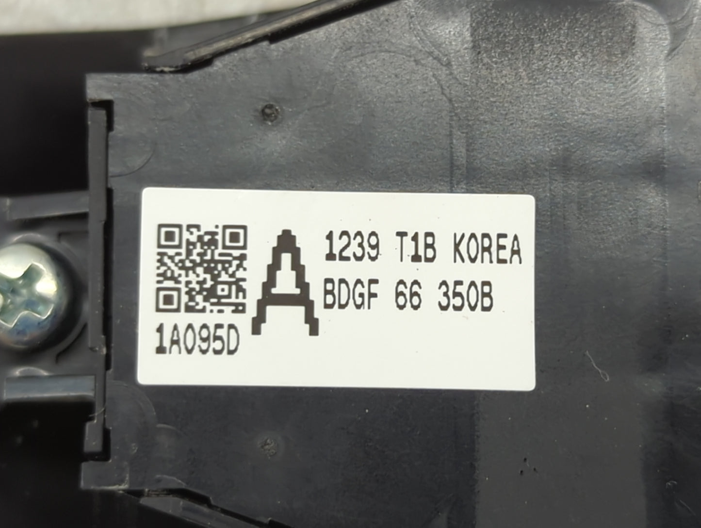 2022 Mazda Mazda3 Master Power Window Switch Replacement Driver Side Left P/N:BDGF 66 350B BDGF66350B Fits OEM Used Auto Par