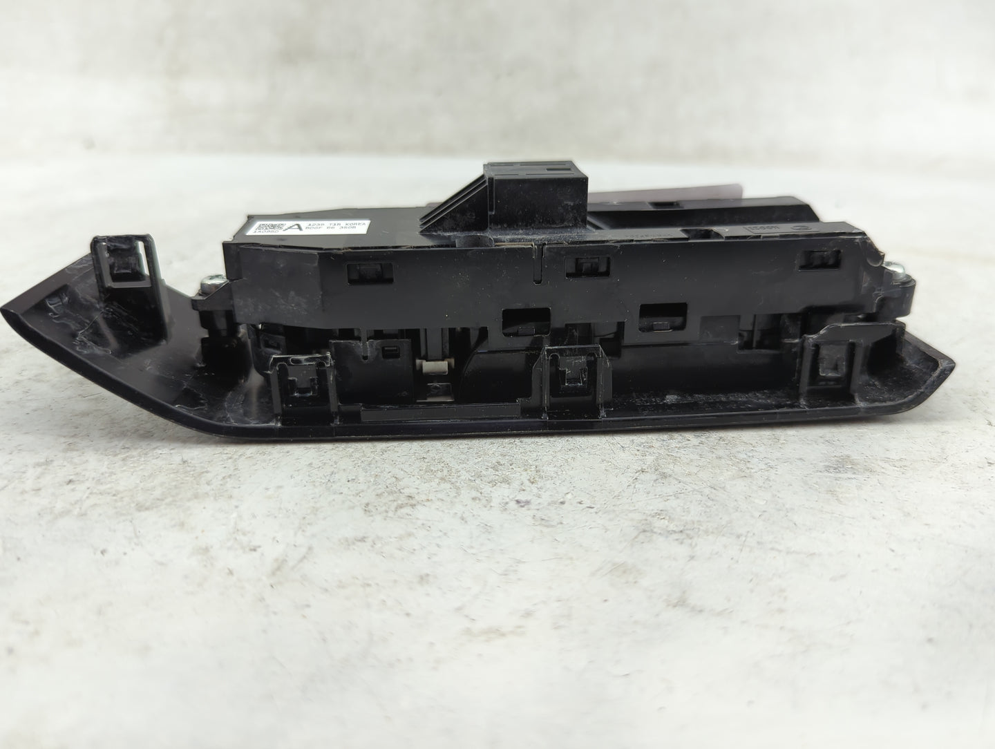 2022 Mazda Mazda3 Master Power Window Switch Replacement Driver Side Left P/N:BDGF 66 350B BDGF66350B Fits OEM Used Auto Par