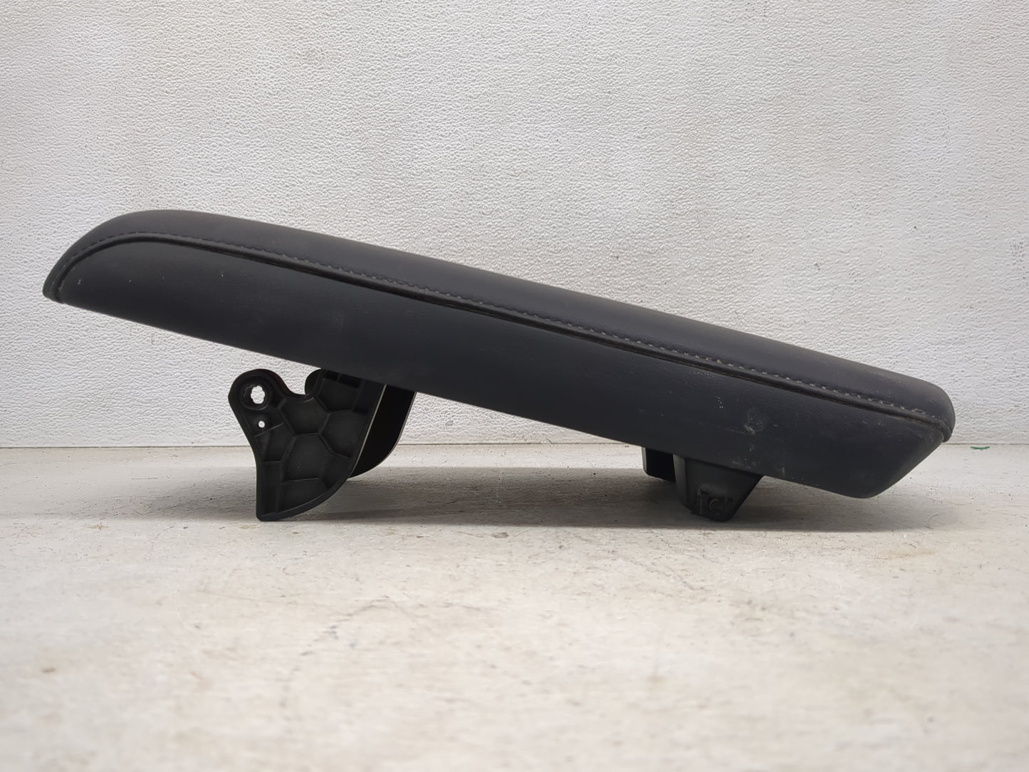2022 Mazda Mazda3 Center Console Armrest Cover Lid Fits OEM Used Auto Parts - Oemusedautoparts1.com