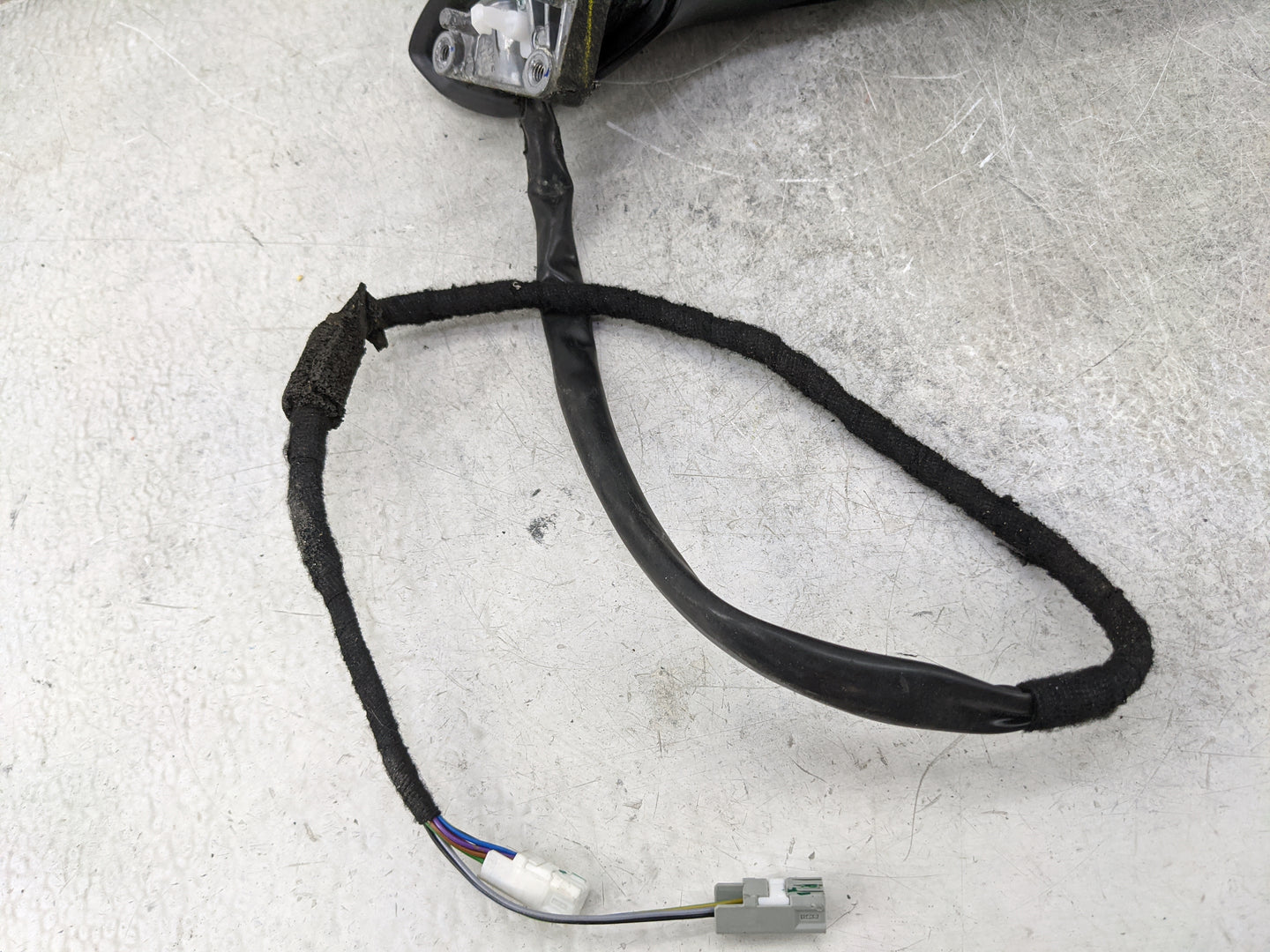 2022 Mazda Mazda3 Passenger Side View Mirror - Right Door Mirror OEM Used - Oemusedautoparts1.com