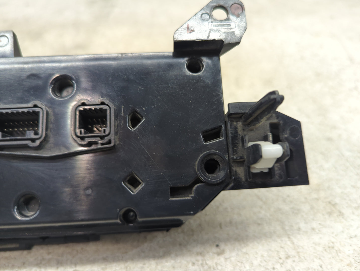 2022 Mazda Mazda3 Climate Control Module Temperature AC/Heater Replacement P/N:BFWB-61190 A2C17526103 Fits Fits 2019 2020 20