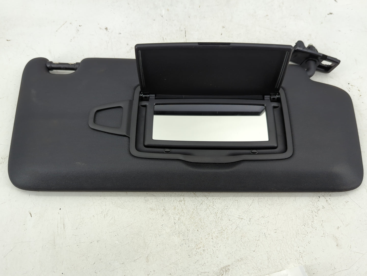 2022 Mercedes-Benz A220 Sun Visor Shade Replacement Passenger Right Mirror Fits Fits 2020 2021 OEM Used Auto Parts - Oemused
