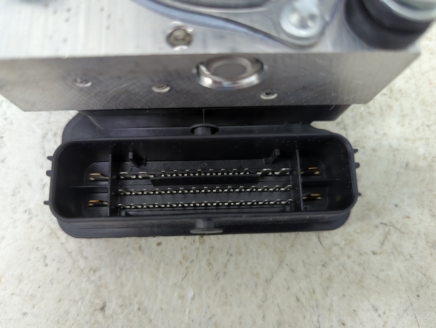 2022 Mercedes-Benz Glb250 ABS Pump Control Module Replacement P/N:A1779006207 A1779013505, A1779027215 Fits OEM Used Auto Pa