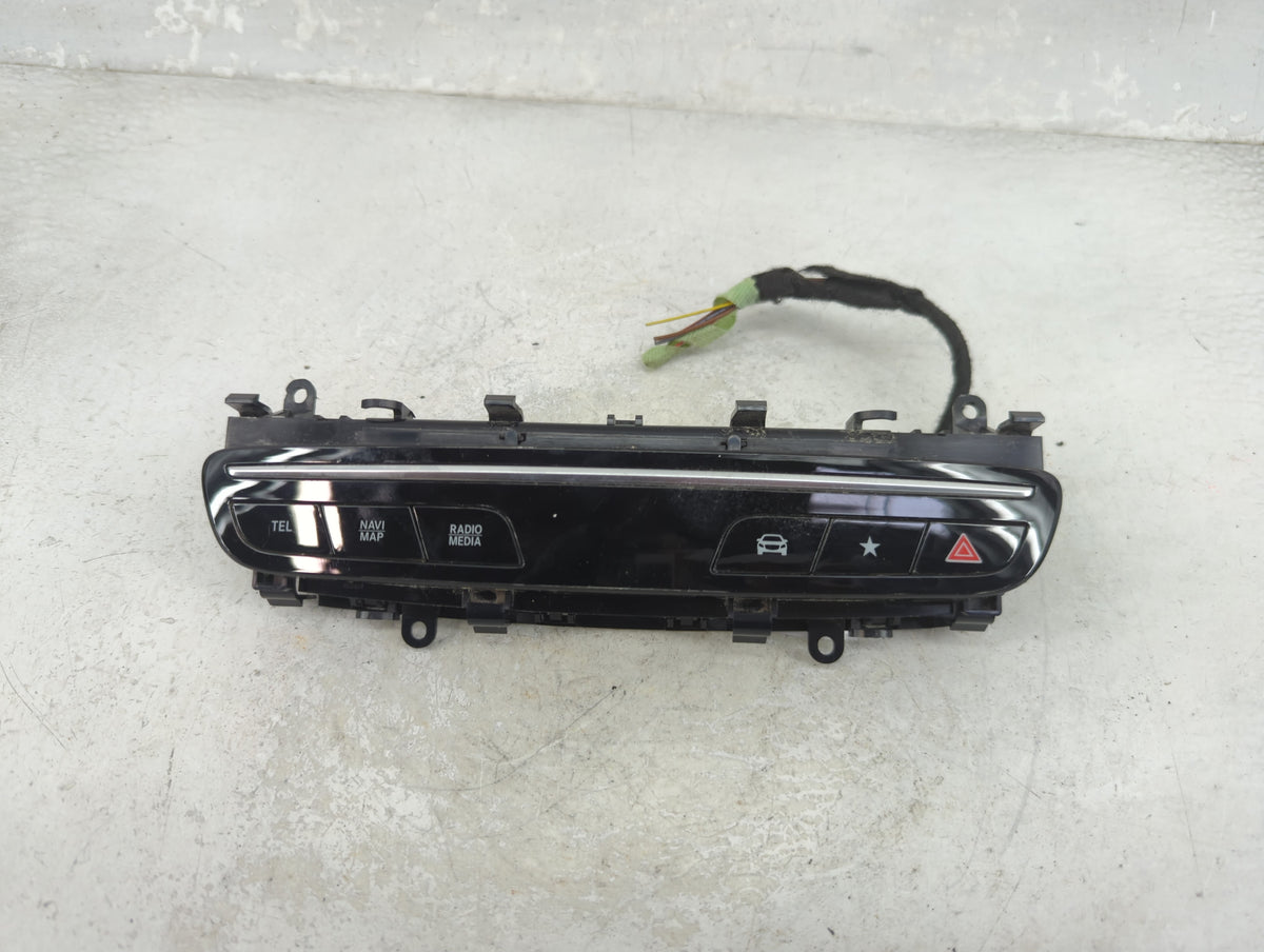 2022 Mercedes-benz Glc300 Hazard Switch A2539056203 - Oemusedautoparts1.com