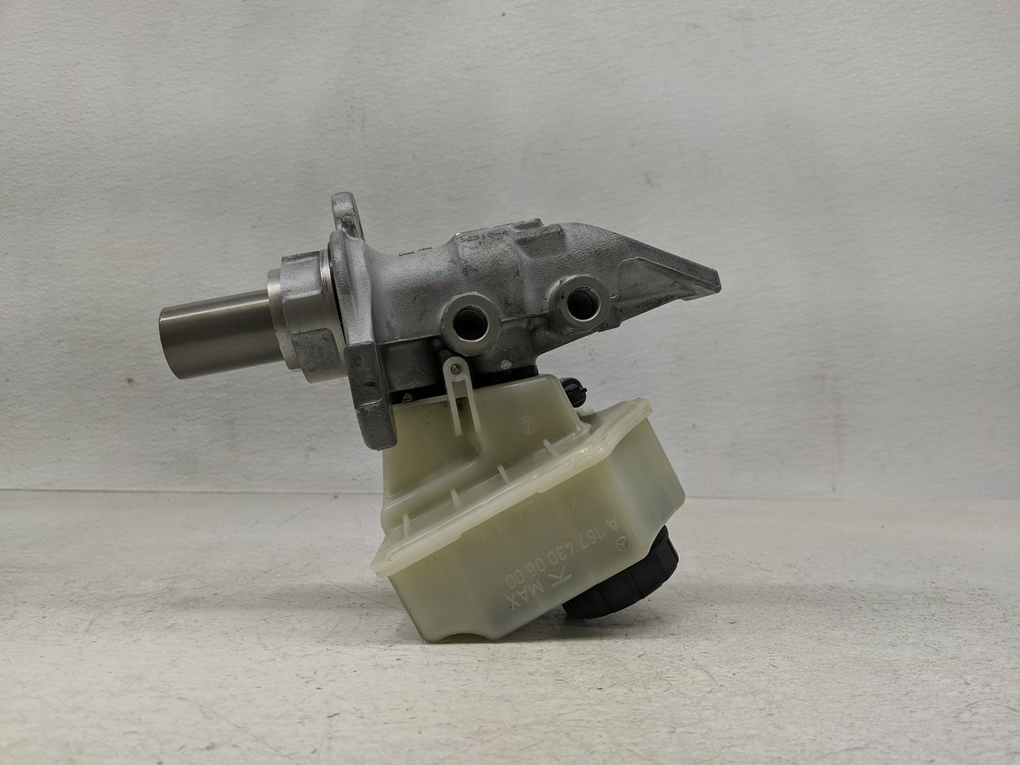 2020-2022 Mercedes-benz Gle350 Brake Master Cylinder - Oemusedautoparts1.com