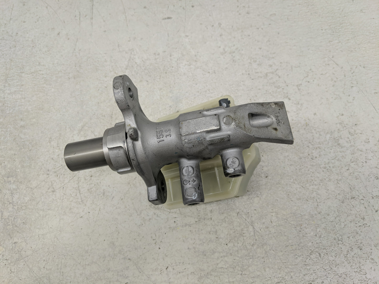 2020-2022 Mercedes-benz Gle350 Brake Master Cylinder - Oemusedautoparts1.com