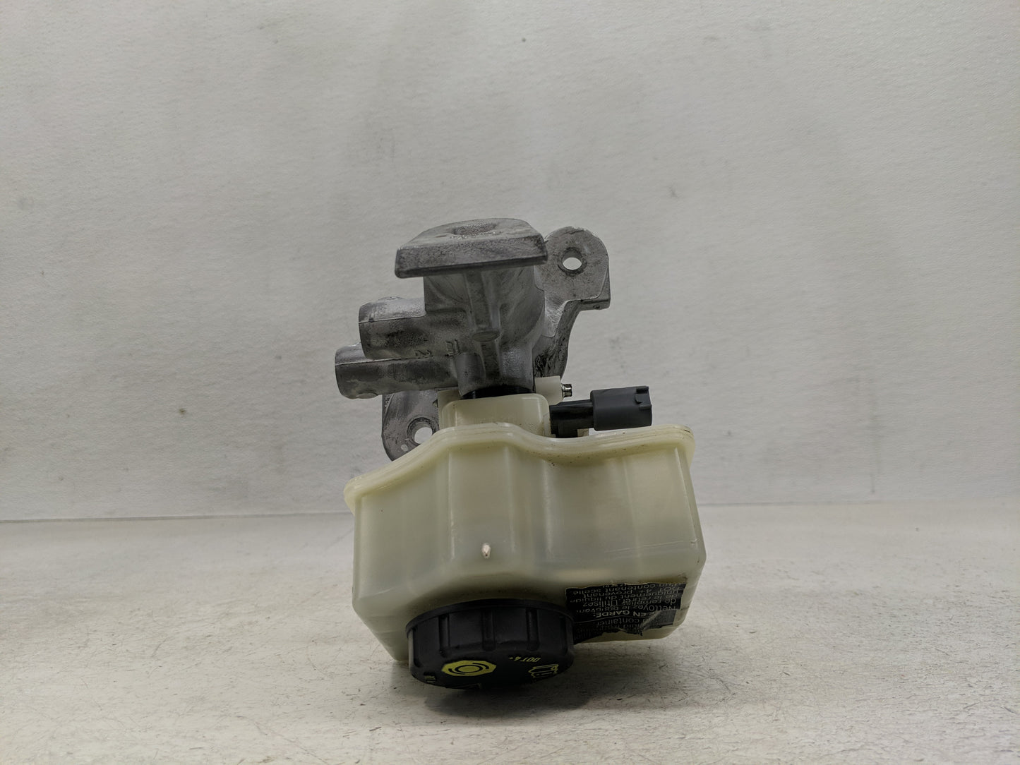 2020-2022 Mercedes-benz Gle350 Brake Master Cylinder - Oemusedautoparts1.com