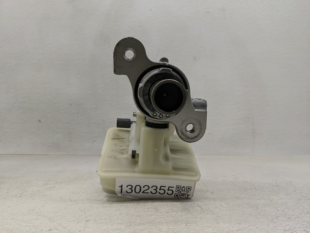 2020-2022 Mercedes-benz Gle350 Brake Master Cylinder - Oemusedautoparts1.com