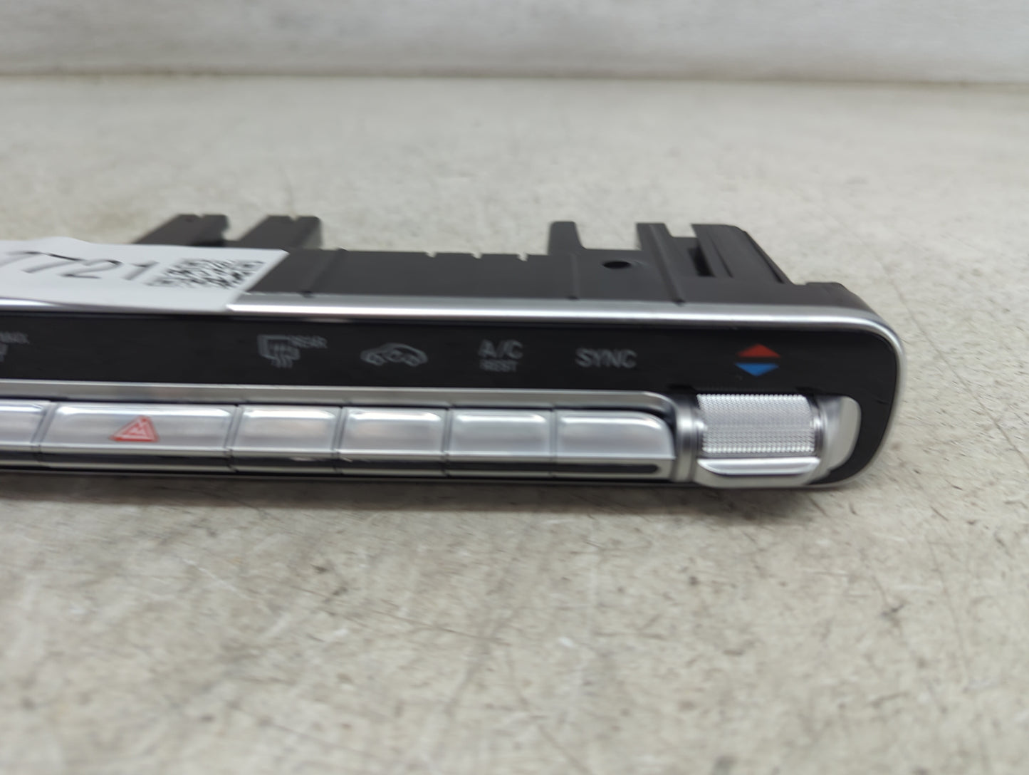 2020-2022 Mercedes-Benz Gle450 Climate Control Module Temperature AC/Heater Replacement P/N:A2479056703 A 247 905 67 03 Fits