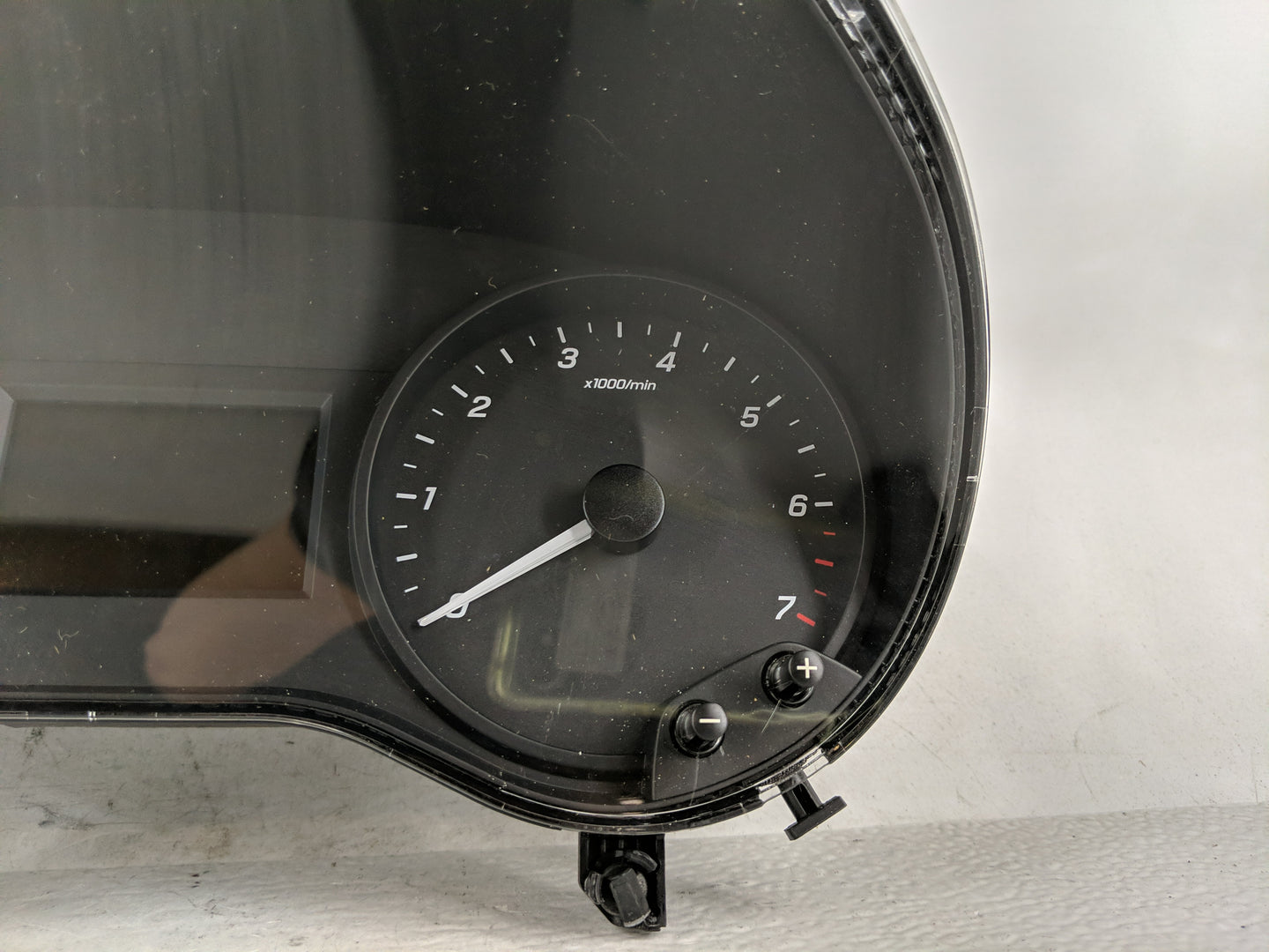 2022 Mercedes-Benz Metris Instrument Cluster Speedometer Gauges P/N:A 447 900 22 17 Fits OEM Used Auto Parts - Oemusedautopa