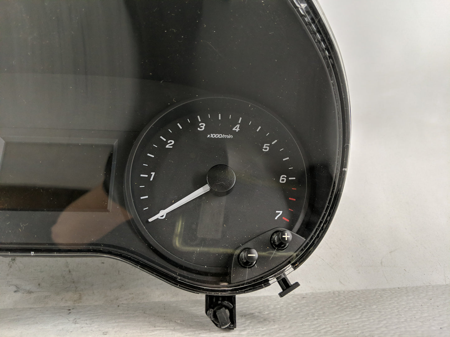 2022 Mercedes-Benz Metris Instrument Cluster Speedometer Gauges P/N:A 447 900 22 17 Fits OEM Used Auto Parts - Oemusedautopa