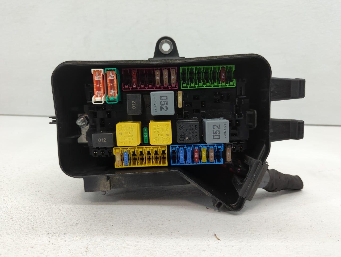 2022 Mercedes-Benz Metris Fusebox Fuse Box Panel Relay Module P/N:A 447 540 00 82 Fits OEM Used Auto Parts - Oemusedautopart