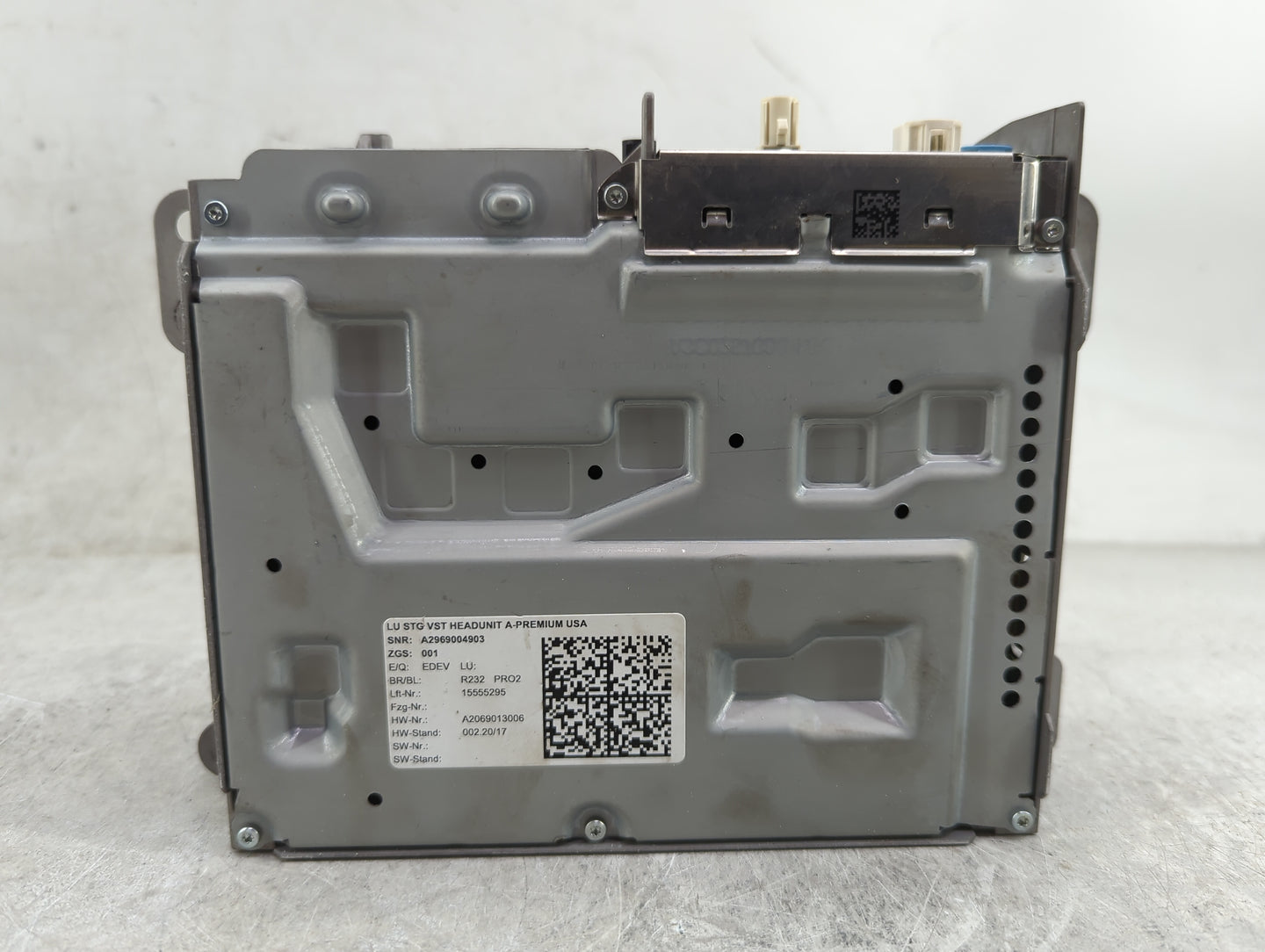 2022 Mercedes-Benz Sclass Radio AM FM Cd Player Receiver Replacement P/N:A2969004903 A2069013006, 15555295 Fits OEM Used Aut