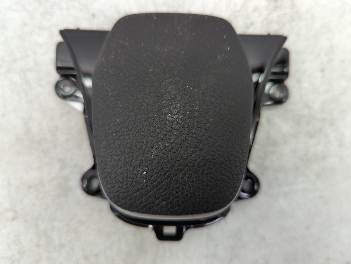 2022 Mercedes-Benz Sclass Radio AM FM Cd Player Receiver Replacement P/N:30000759900 20201230, 3-000-07599 Fits OEM Used Aut