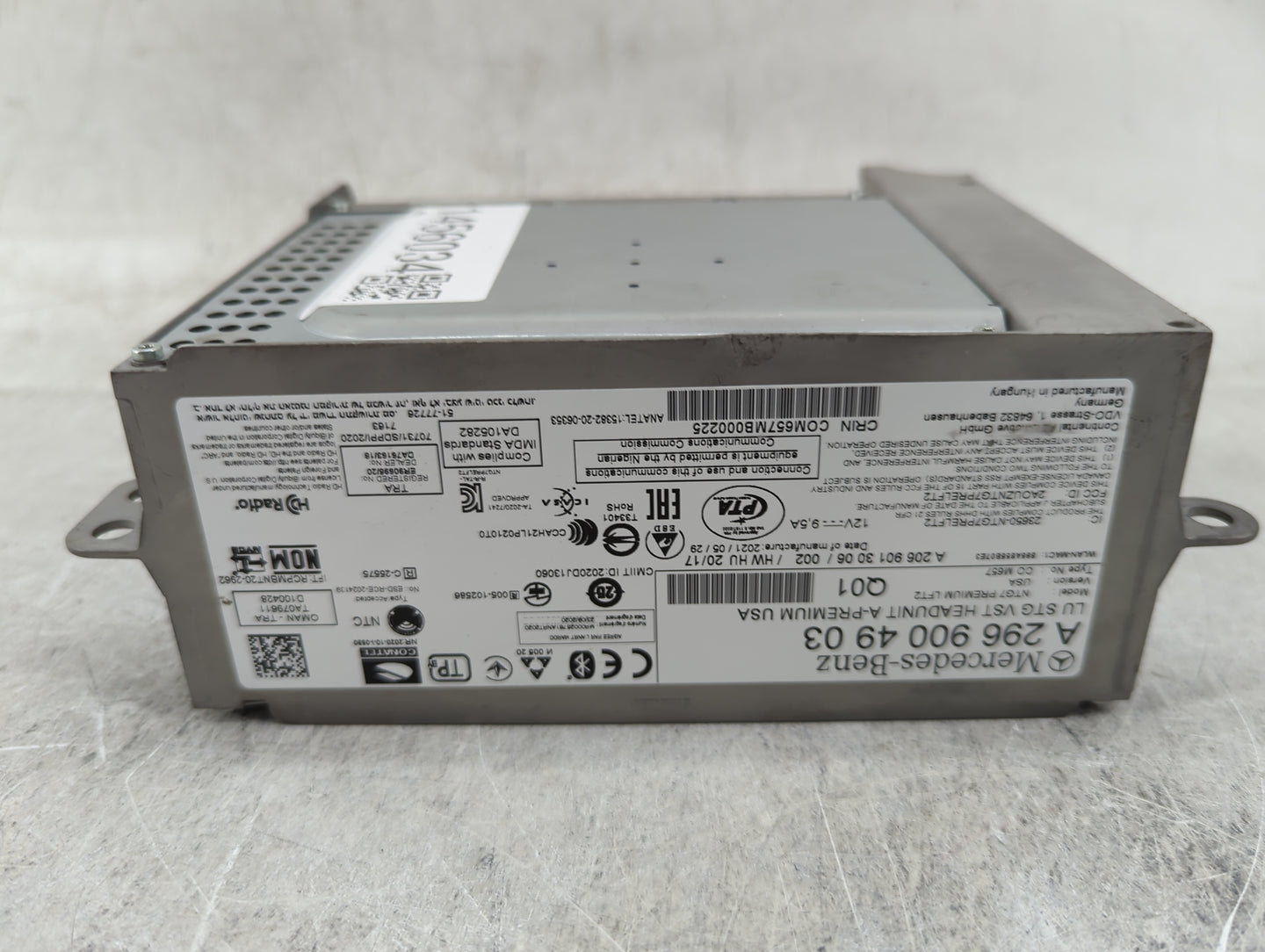 2022 Mercedes-Benz Sl-Class Radio AM FM Cd Player Receiver Replacement P/N:A2969004903 A2069013006 Fits OEM Used Auto Parts 