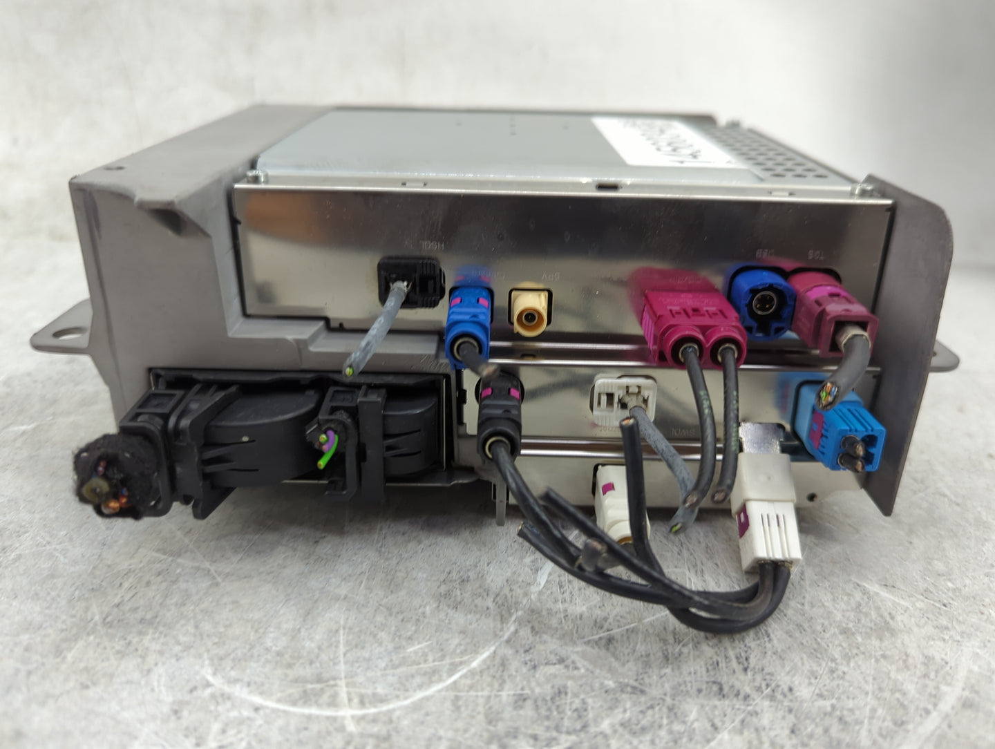 2022 Mercedes-Benz Sl-Class Radio AM FM Cd Player Receiver Replacement P/N:A2969004903 A2069013006 Fits OEM Used Auto Parts 