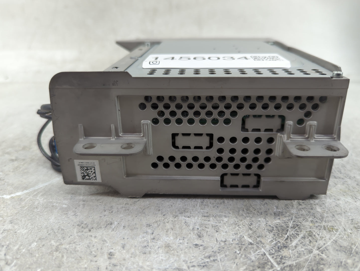 2022 Mercedes-Benz Sl-Class Radio AM FM Cd Player Receiver Replacement P/N:A2969004903 A2069013006 Fits OEM Used Auto Parts 
