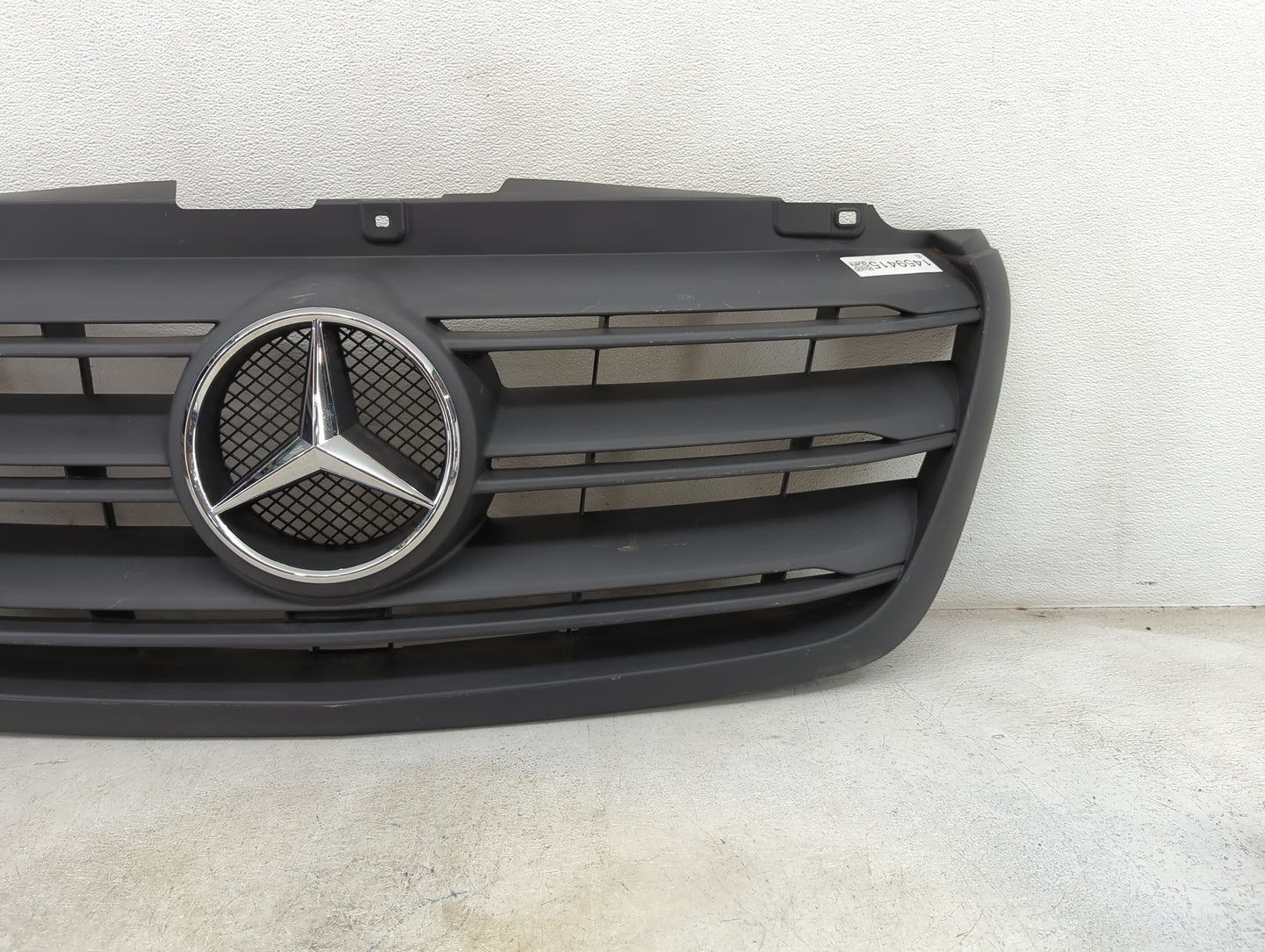 Mercedes-benz Sprinter 3500 Front Grille Bumper Not Included - Oemusedautoparts1.com