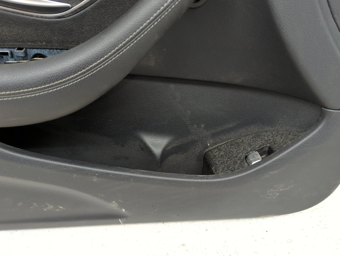 2022 Mercedes E-class Front Left Driver Interior Door Panel Trim Black - Oemusedautoparts1.com