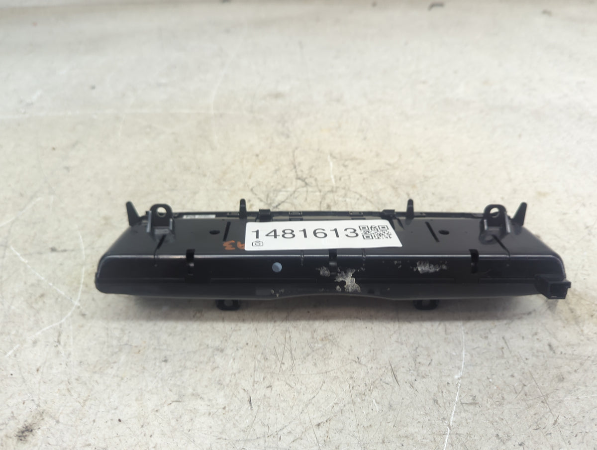 2022 Mercedes Glc300 Climate Control Module Temperature AC/Heater Replacement P/N:A2059054215 A2C1600240104 Fits Fits 2020 2