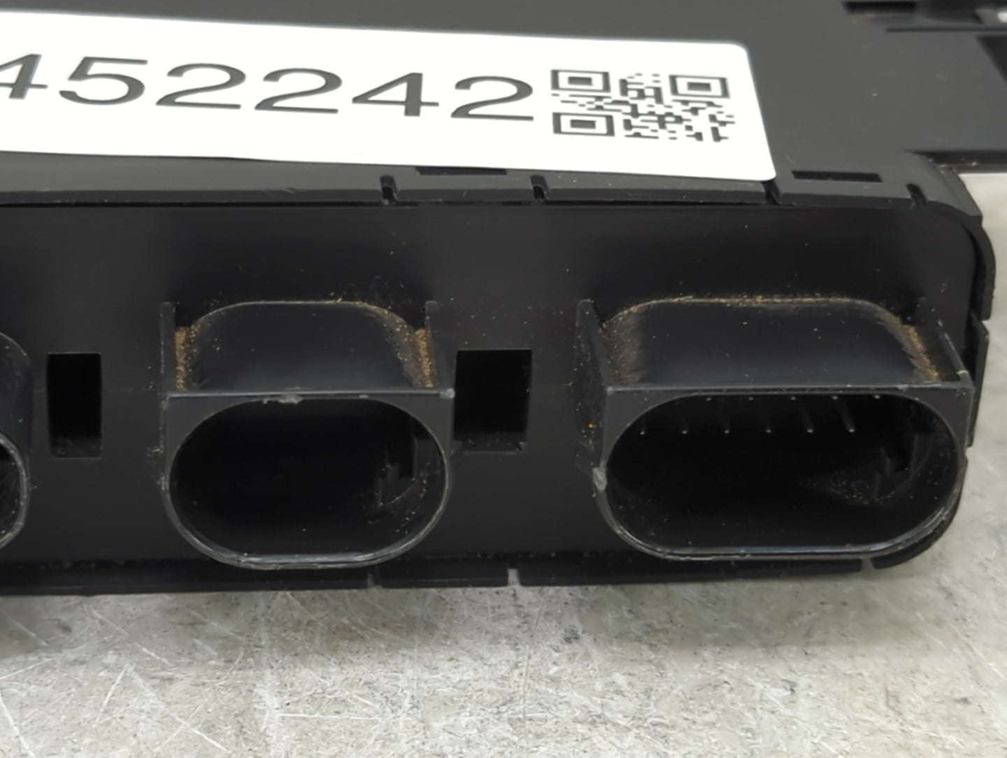 2022 Mini Cooper Body Control Module Bcm Inner Cabin Fuse Box - Oemusedautoparts1.com