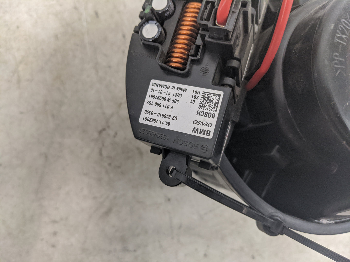 2022 Mini Cooper Heater AC Blower Motor P/N:64.11.7952061 F011500152, CZ246810-8390 Fits OEM Used Auto Parts - Oemusedautopa