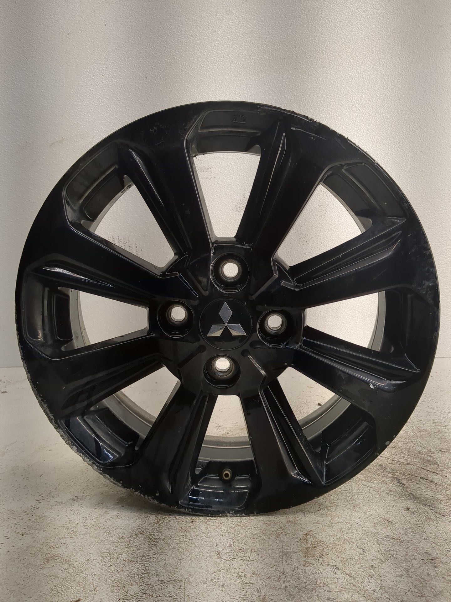 2021-2022 Mitsubishi Mirage Oem Wheel Rim - Oemusedautoparts1.com