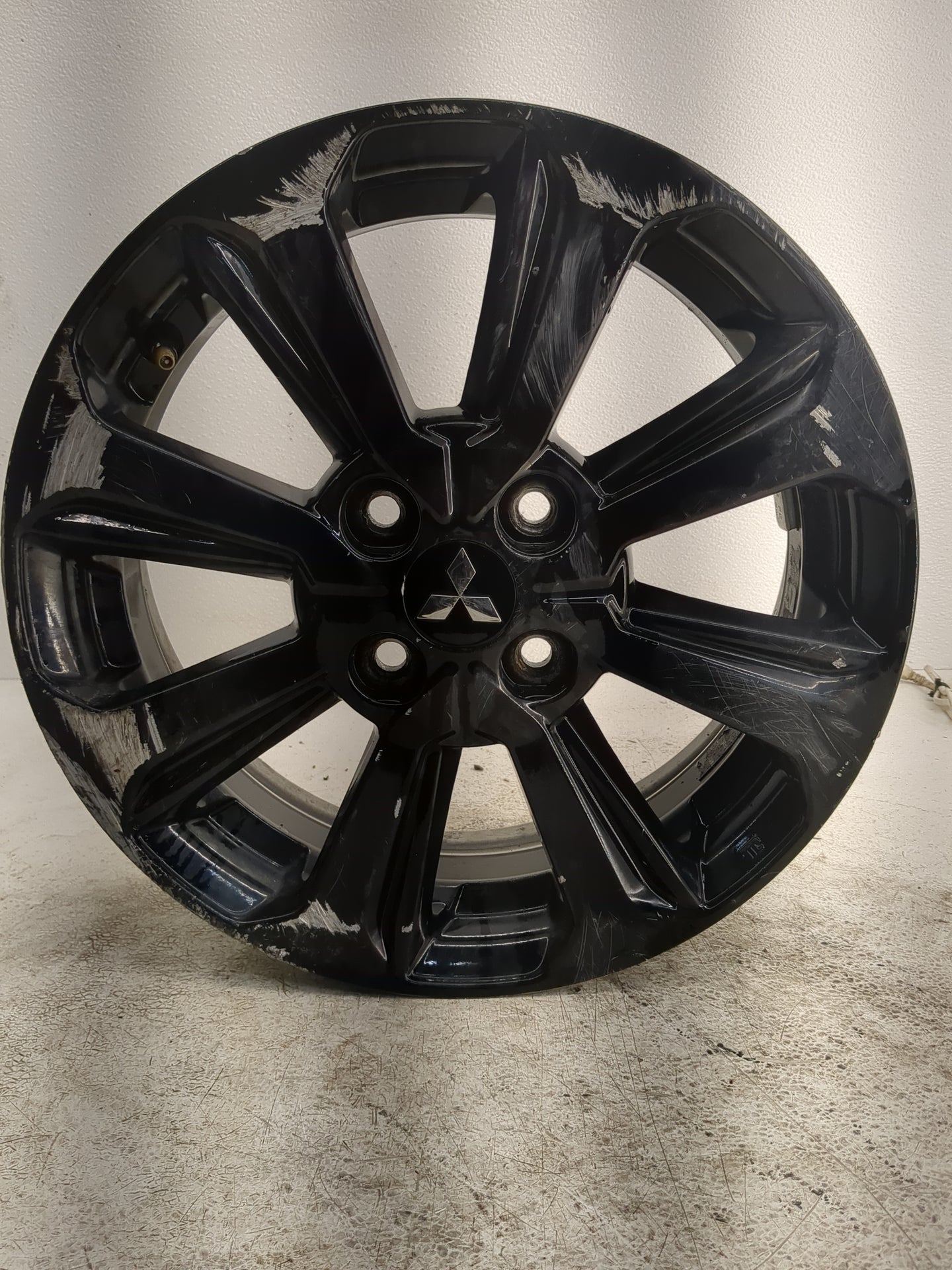 2021-2022 Mitsubishi Mirage Oem Wheel Rim - Oemusedautoparts1.com