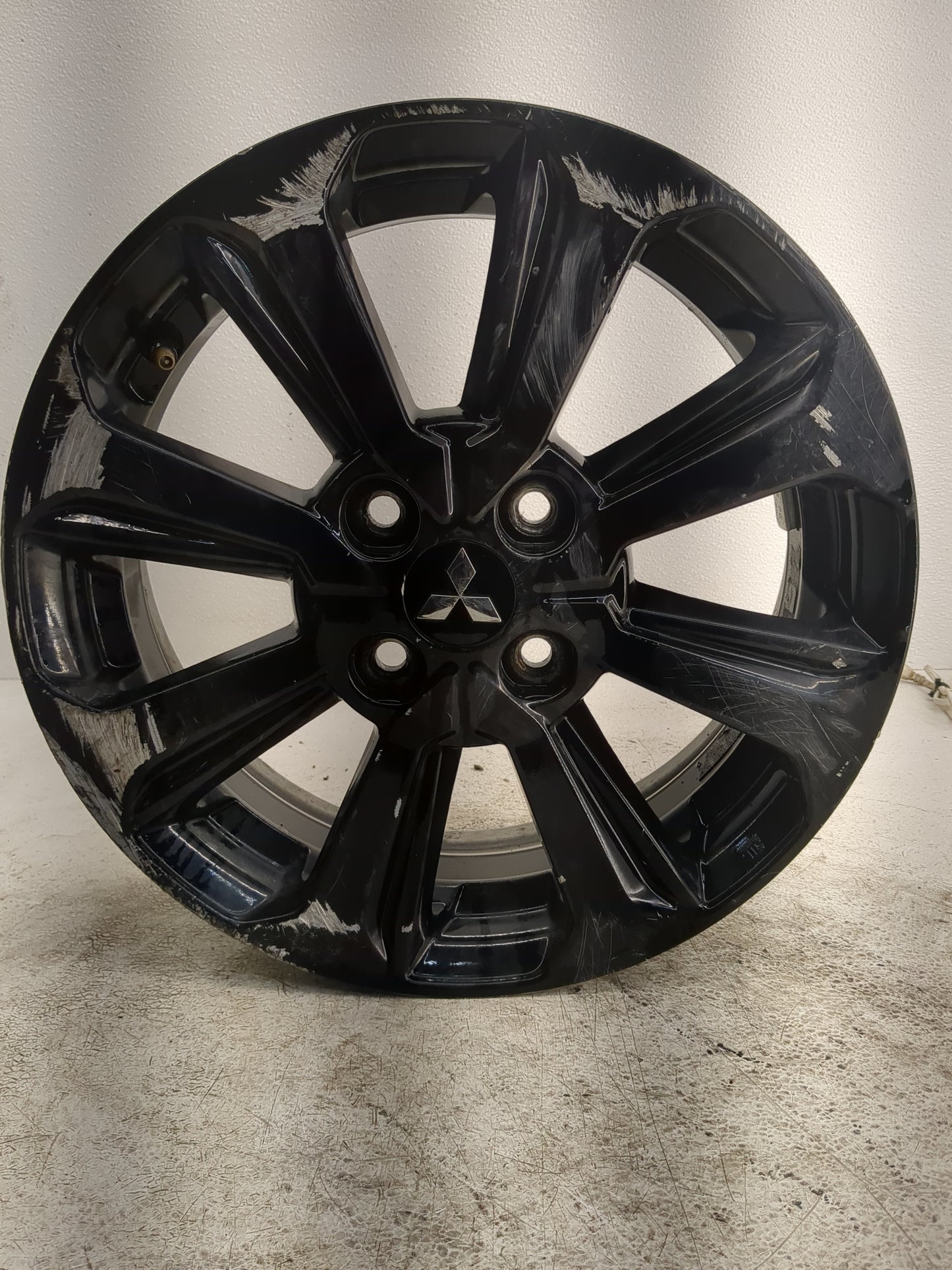 2021-2022 Mitsubishi Mirage Oem Wheel Rim - Oemusedautoparts1.com
