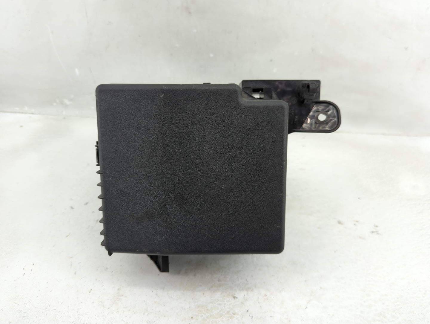 2014 Mitsubishi Mirage Fusebox Fuse Box Panel Relay Module Fits OEM Used Auto Parts - Oemusedautoparts1.com