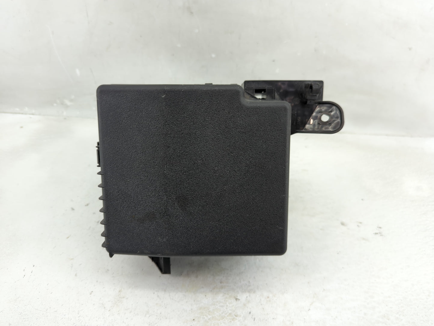 2014 Mitsubishi Mirage Fusebox Fuse Box Panel Relay Module Fits OEM Used Auto Parts - Oemusedautoparts1.com