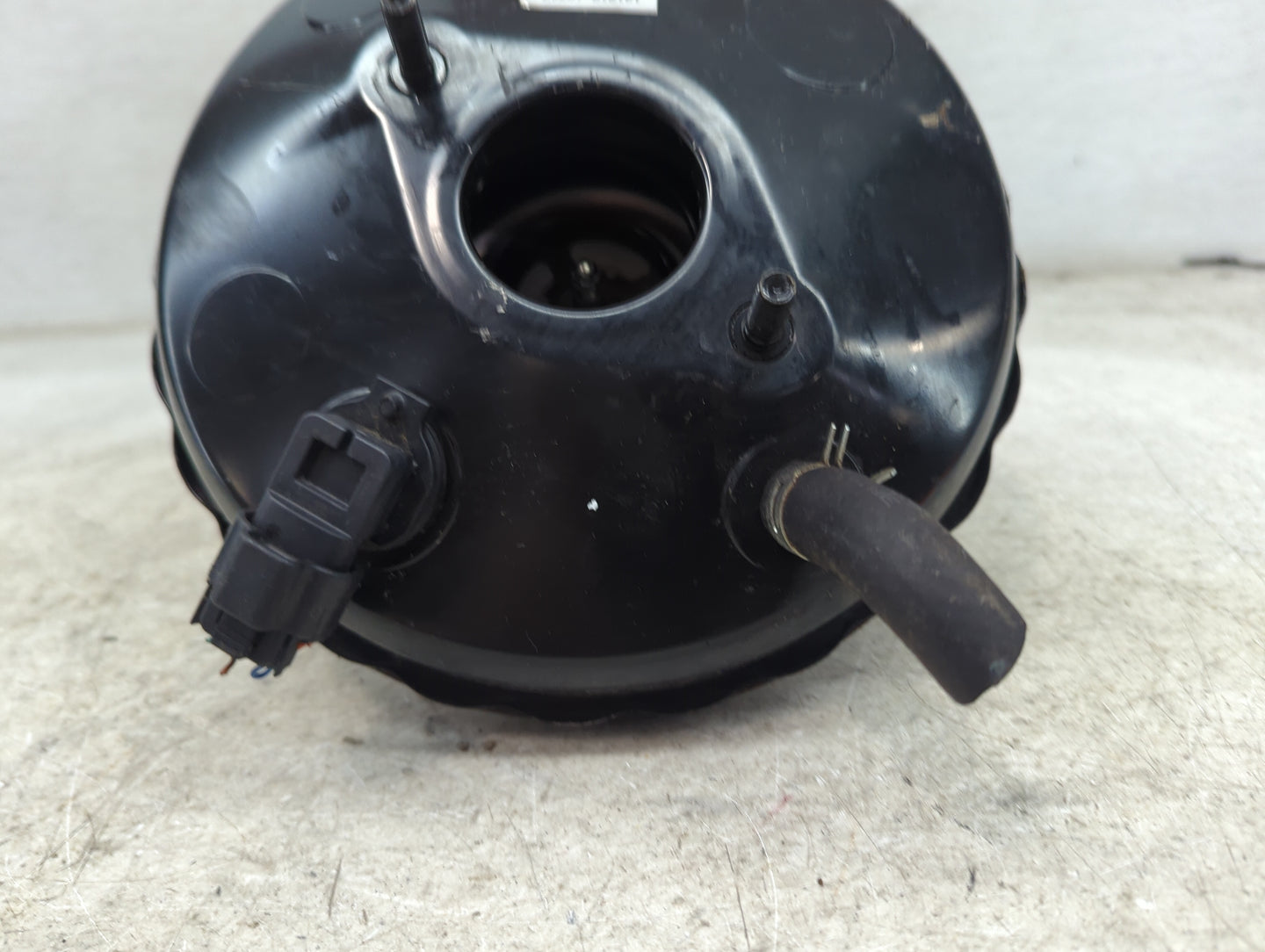 2014-2014 Mitsubishi Mirage Power Brake Booster Oem - Oemusedautoparts1.com
