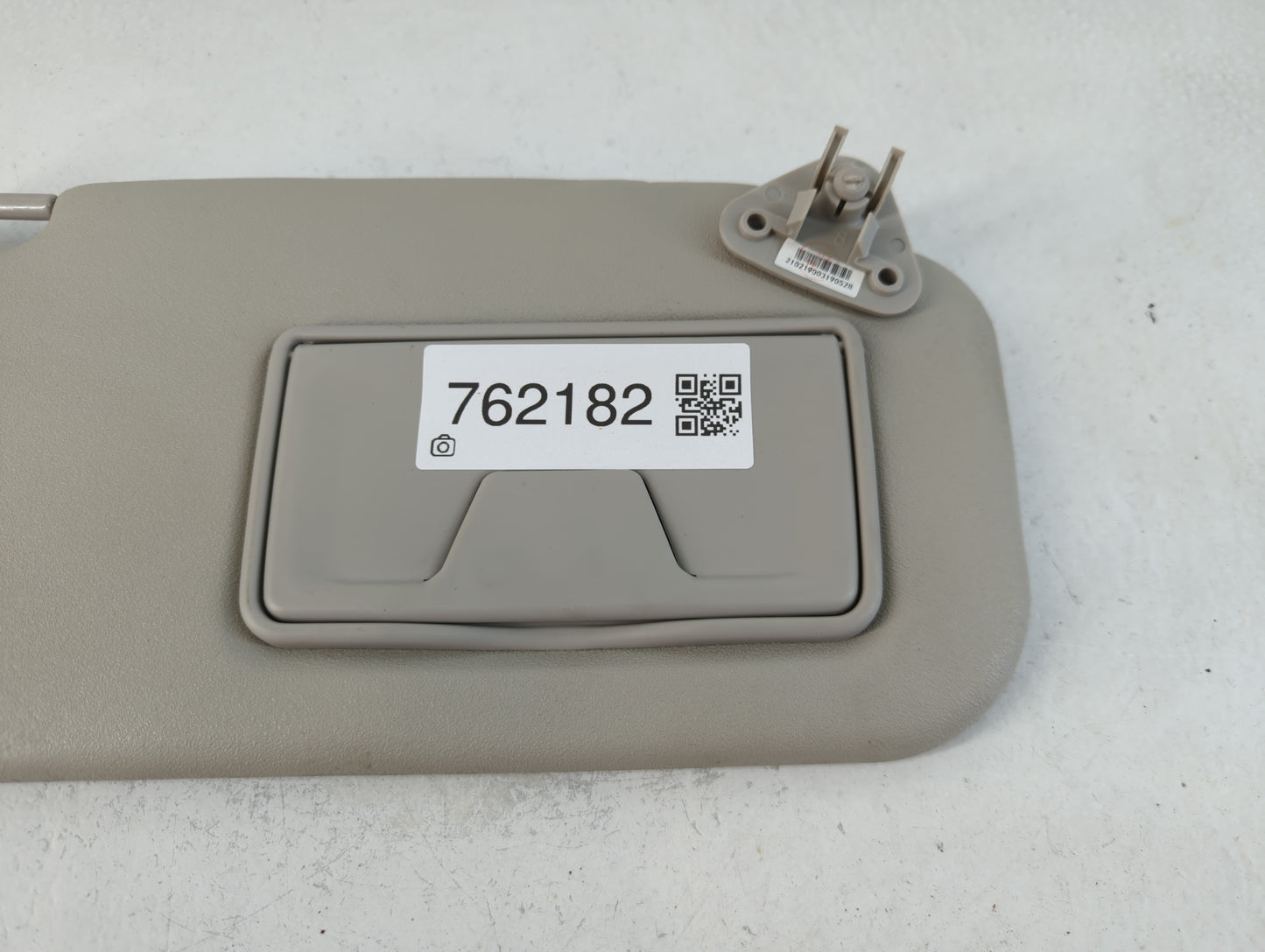 2022 Mitsubishi Mirage G4 Sun Visor Shade Replacement Passenger Right Mirror Fits OEM Used Auto Parts - Oemusedautoparts1.co