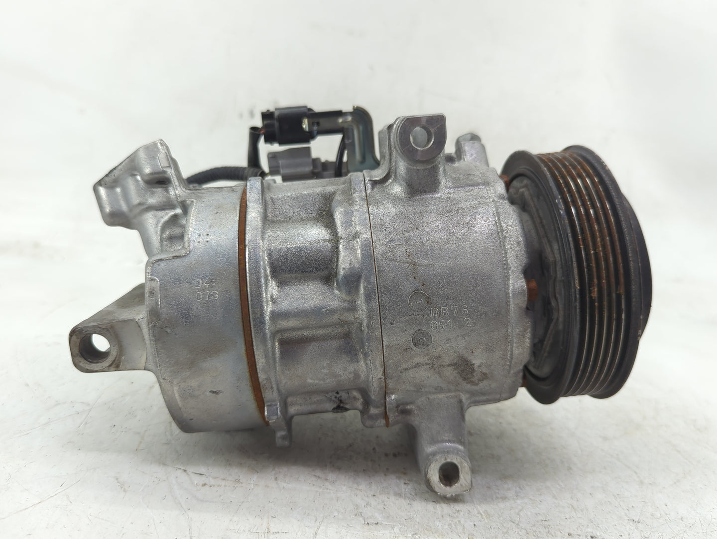 2022 Mitsubishi Outlander Air Conditioning A/c Ac Compressor Oem - Oemusedautoparts1.com