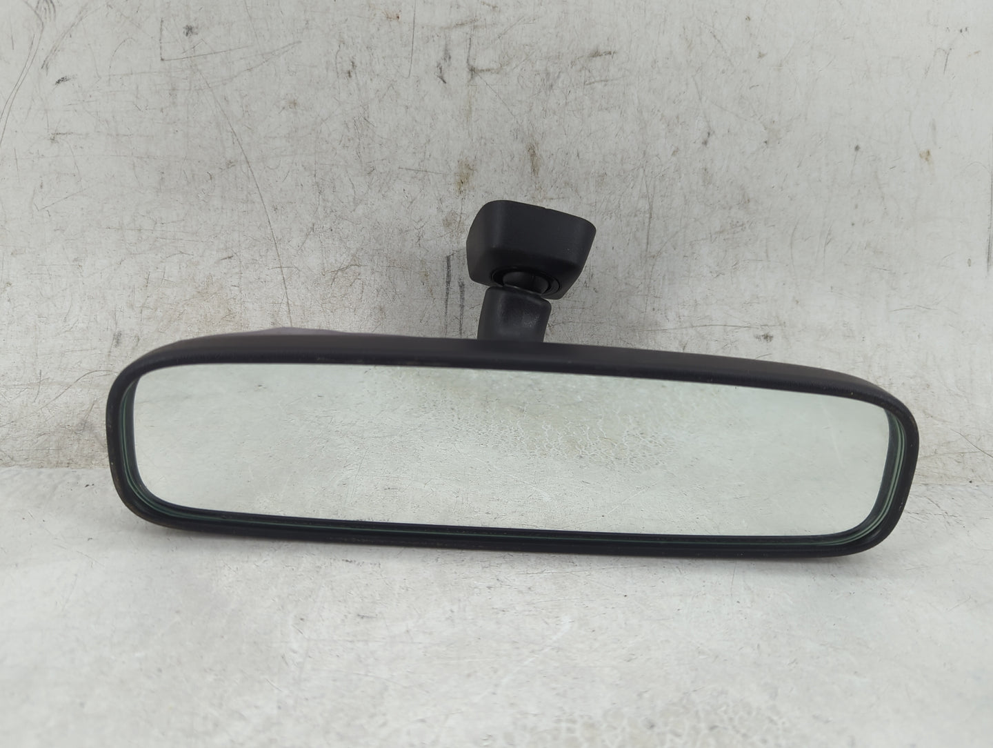2004-2017 Mitsubishi Outlander Interior Rear View Mirror Replacement OEM P/N:E4012197 Fits OEM Used Auto Parts - Oemusedauto