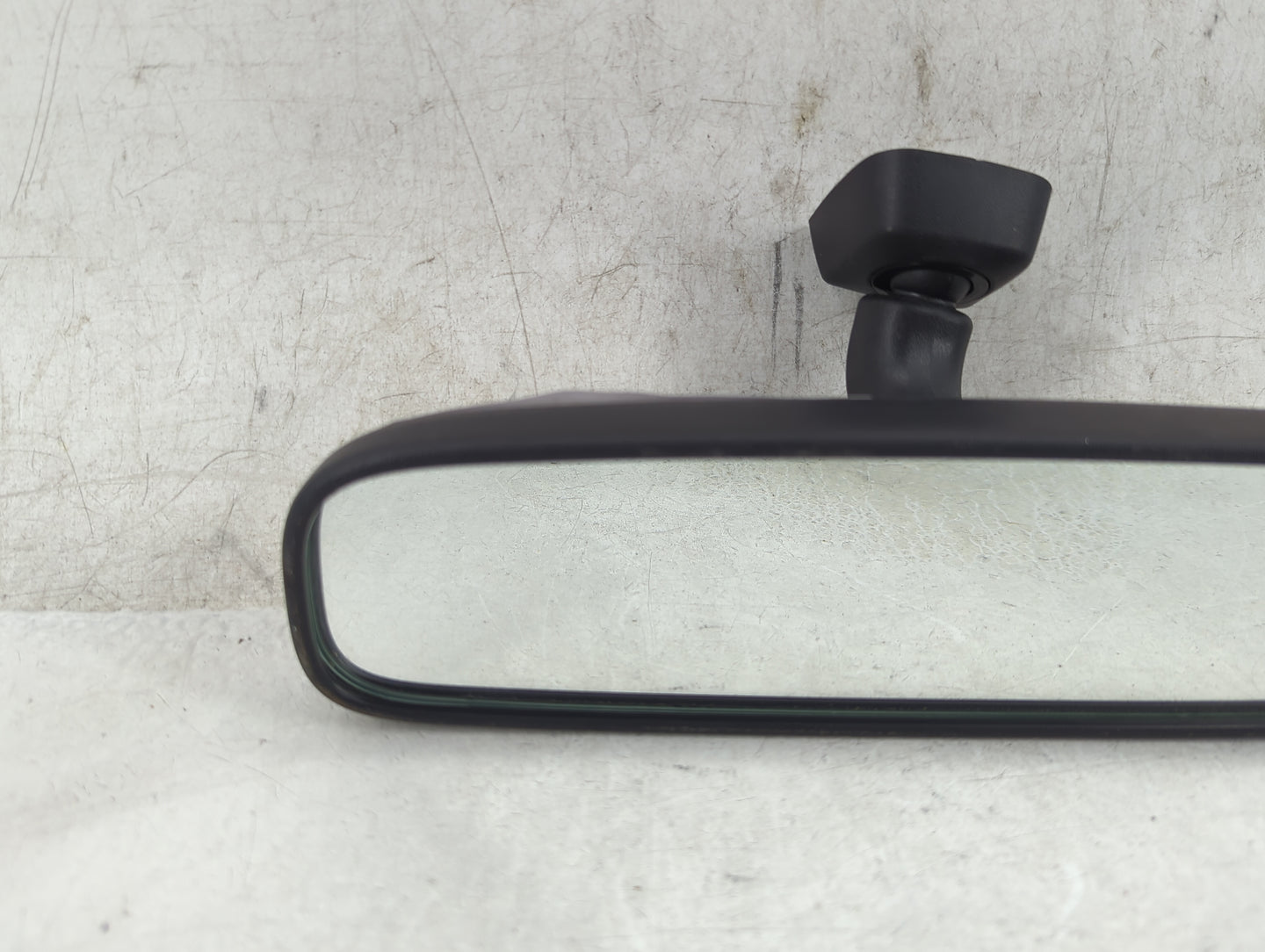 2004-2017 Mitsubishi Outlander Interior Rear View Mirror Replacement OEM P/N:E4012197 Fits OEM Used Auto Parts - Oemusedauto