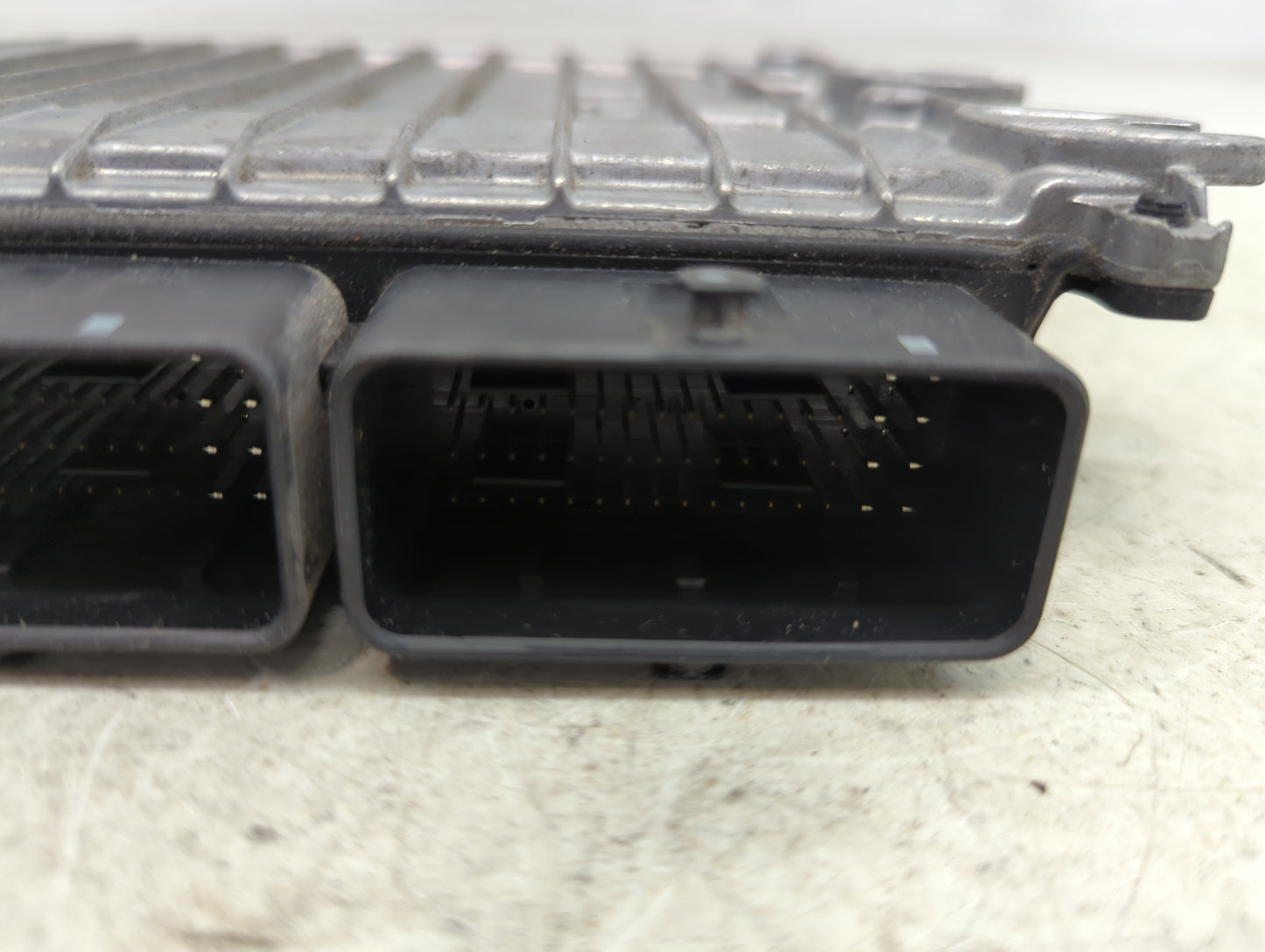 2022 Mitsubishi Outlander PCM Engine Control Computer ECU ECM PCU OEM P/N:BED605-001 Fits OEM Used Auto Parts - Oemusedautop