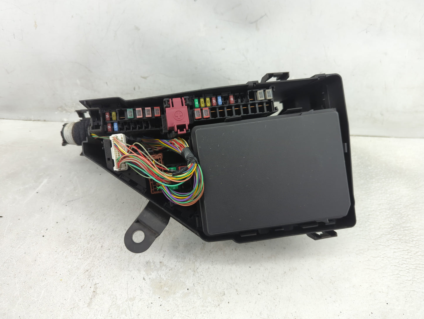 2022 Mitsubishi Outlander Fusebox Fuse Box Panel Relay Module P/N:24382-6PM0A Fits OEM Used Auto Parts - Oemusedautoparts1.c