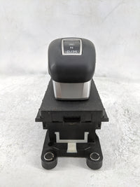 2022 Mitsubishi Outlander Floor Console Assembly Shifter Black - Oemusedautoparts1.com