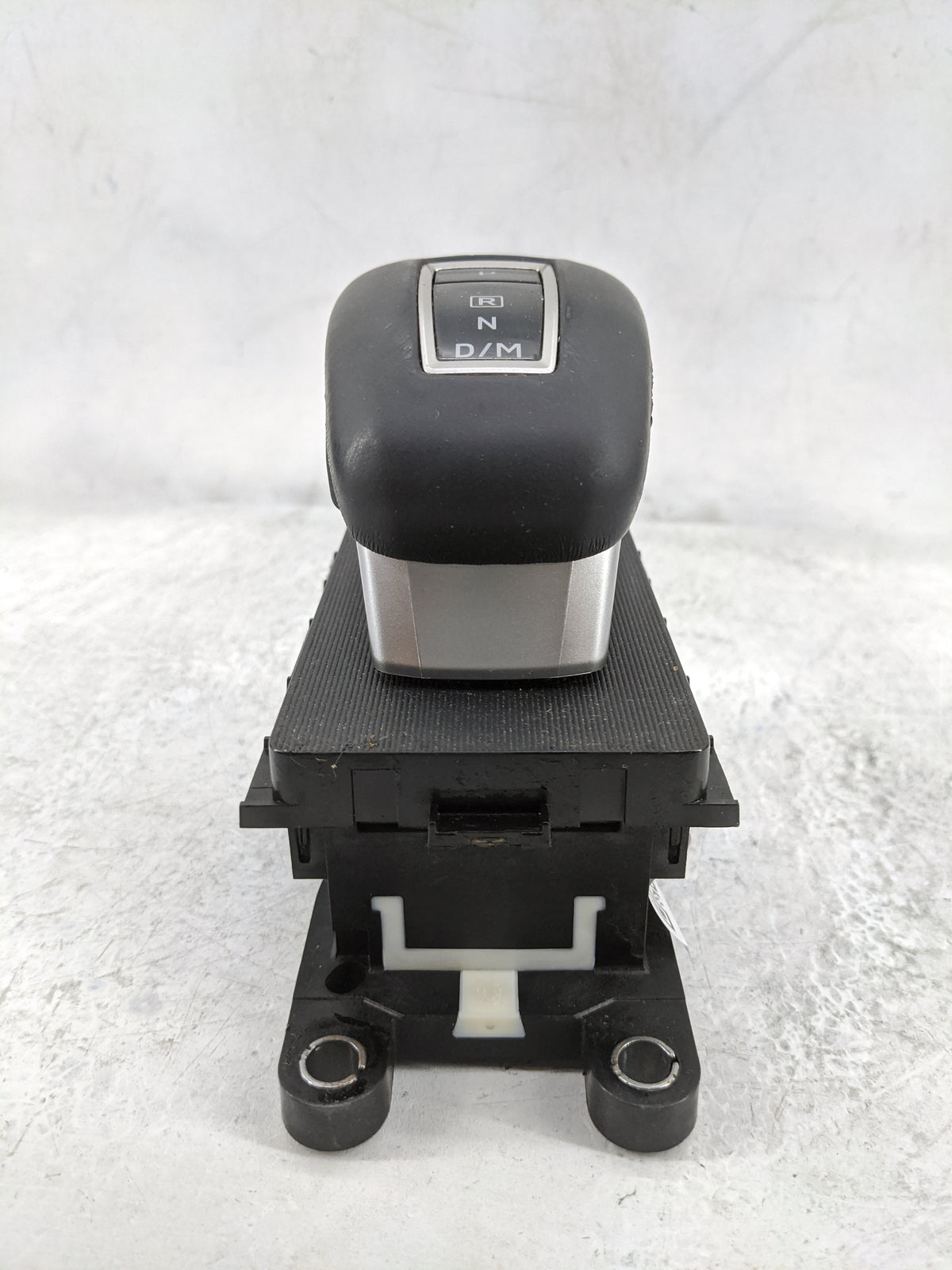 2022 Mitsubishi Outlander Floor Console Assembly Shifter Black - Oemusedautoparts1.com