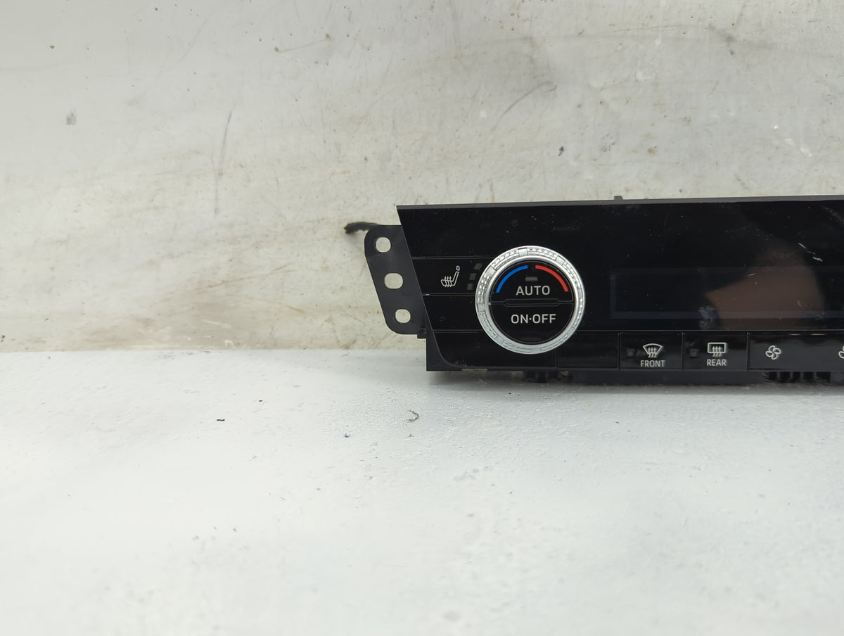 2022 Mitsubishi Outlander Climate Control Module Temperature AC/Heater Replacement P/N:7820B146 27500G701B Fits OEM Used Aut