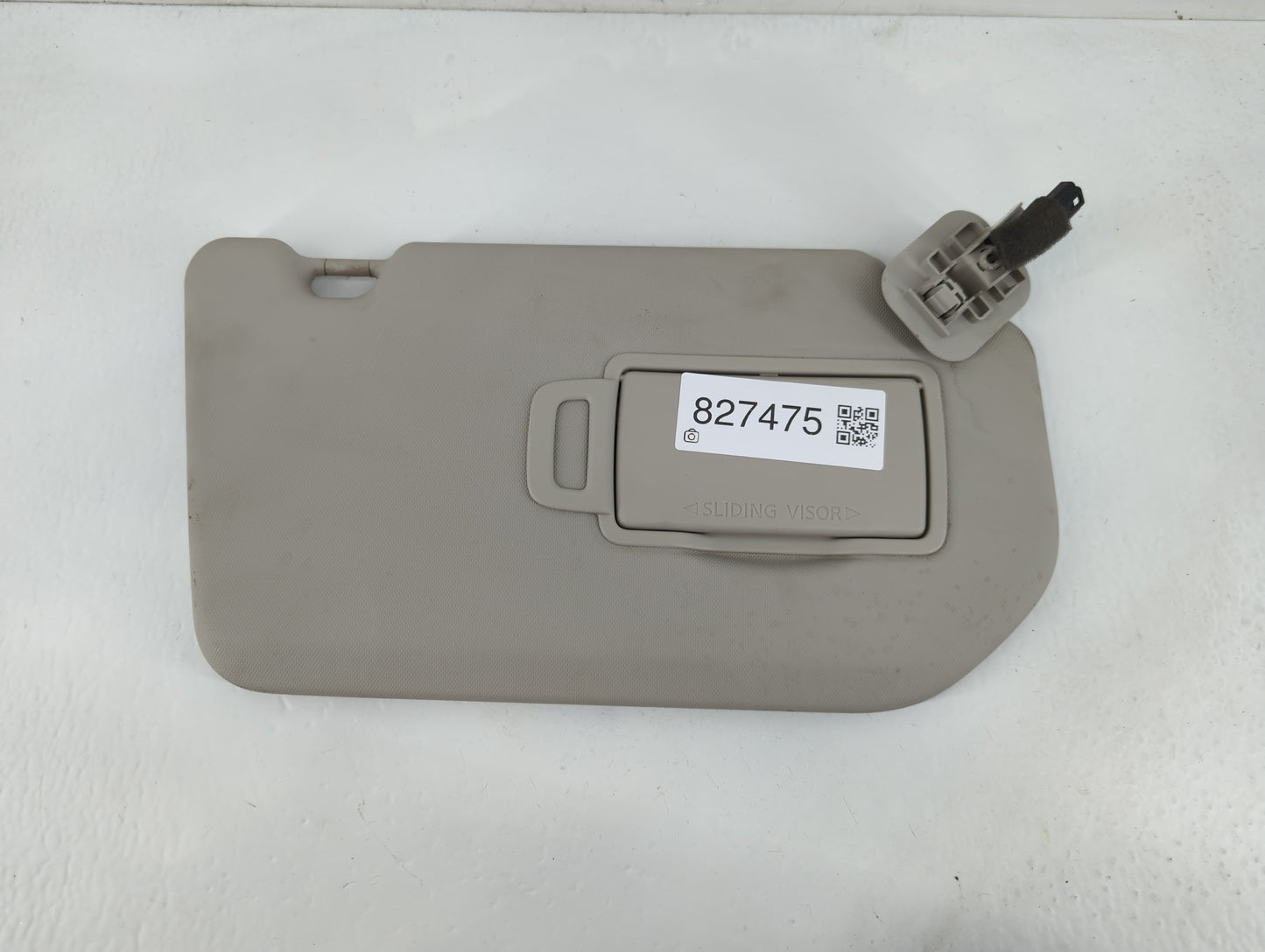 2022 Mitsubishi Outlander Sun Visor Shade Replacement Passenger Right Mirror Fits OEM Used Auto Parts - Oemusedautoparts1.co