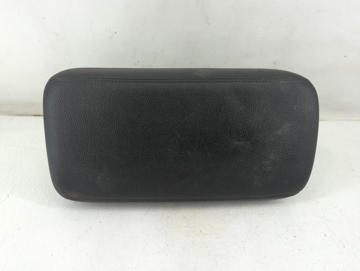 2022 Mitsubishi Outlander Sport Center Console Armrest Cover Lid Fits OEM Used Auto Parts - Oemusedautoparts1.com