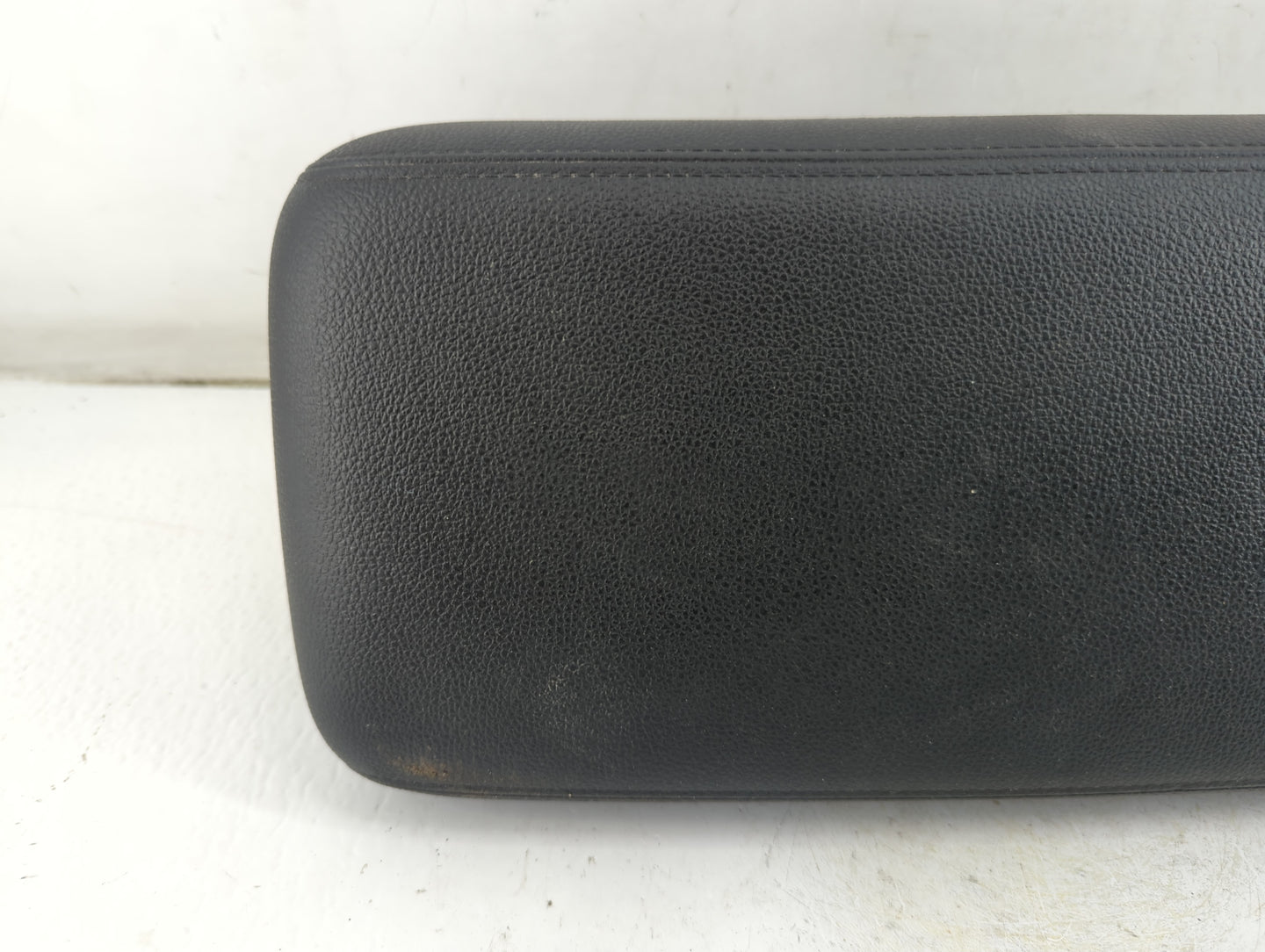 2022 Mitsubishi Outlander Sport Center Console Armrest Cover Lid Fits OEM Used Auto Parts - Oemusedautoparts1.com