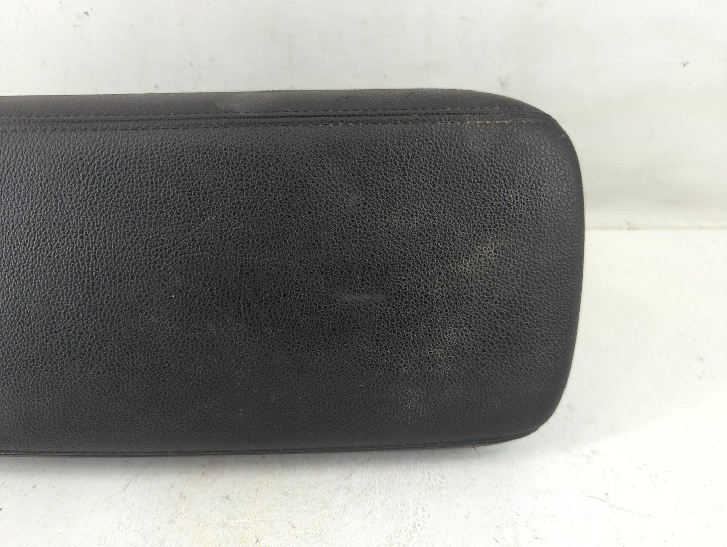 2022 Mitsubishi Outlander Sport Center Console Armrest Cover Lid Fits OEM Used Auto Parts - Oemusedautoparts1.com